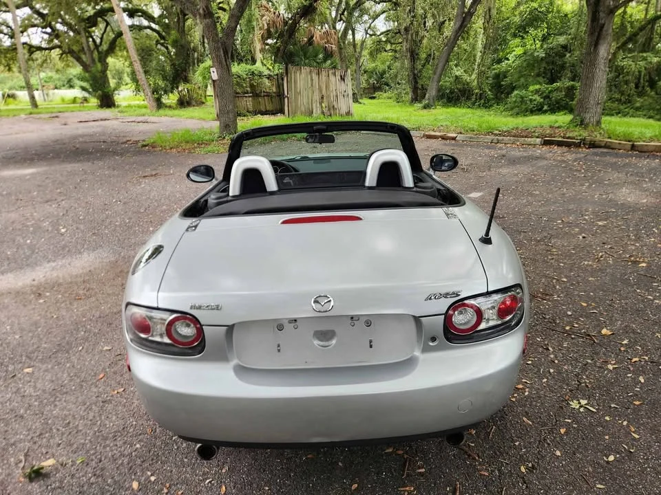 2006 Mazda NC MX-5 Miata - Image 5 of 20