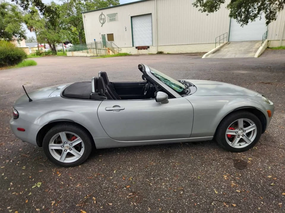 2006 Mazda NC MX-5 Miata - Image 3 of 20