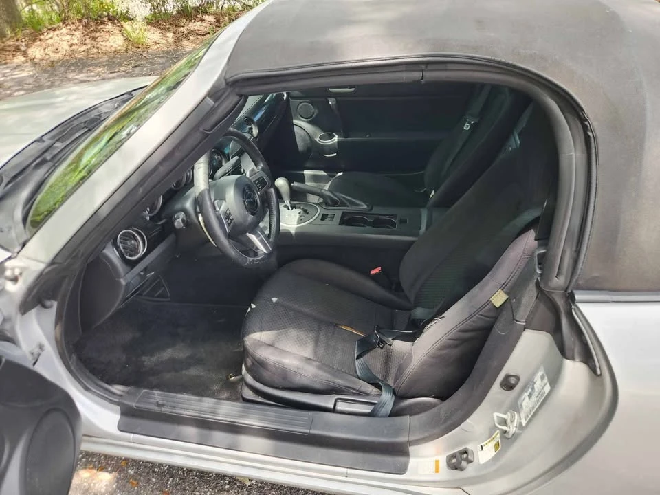 2006 Mazda NC MX-5 Miata - Image 18 of 20