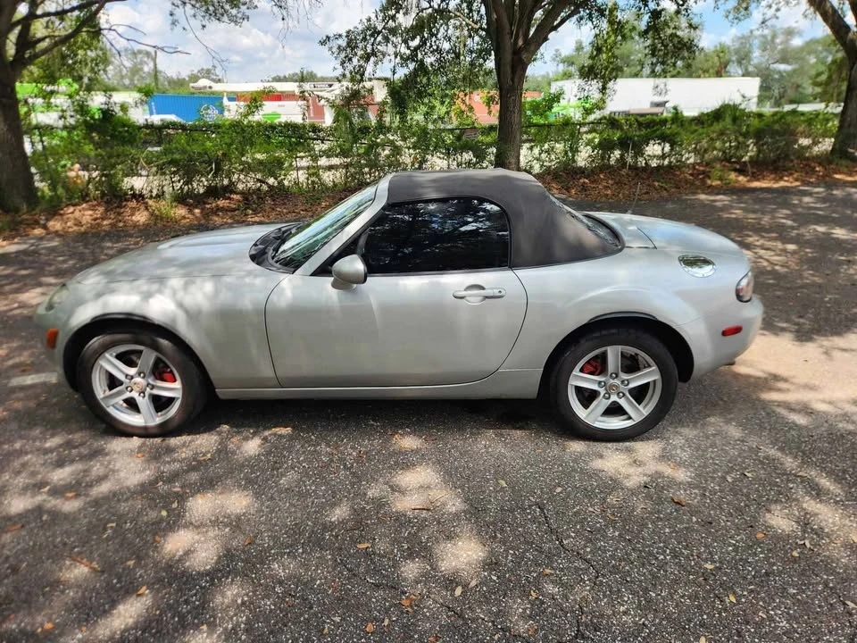 2006 Mazda NC MX-5 Miata - Image 15 of 20