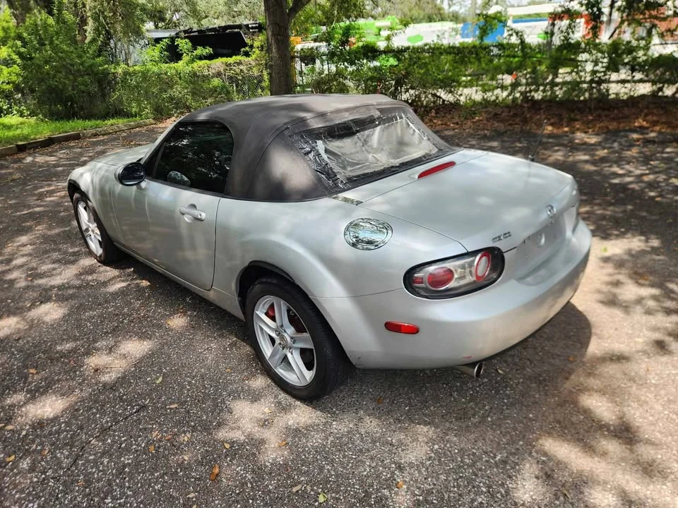 2006 Mazda NC MX-5 Miata - Image 14 of 20