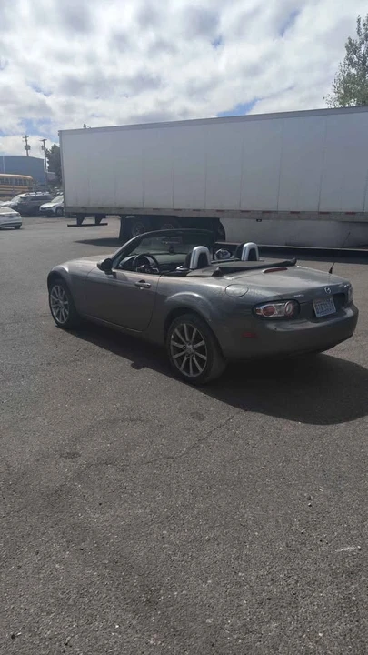 2006 Mazda NC MX-5 Miata - Image 4 of 11
