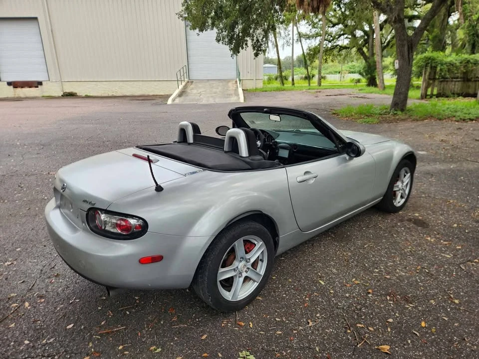 2006 Mazda NC MX-5 Miata - Image 4 of 20