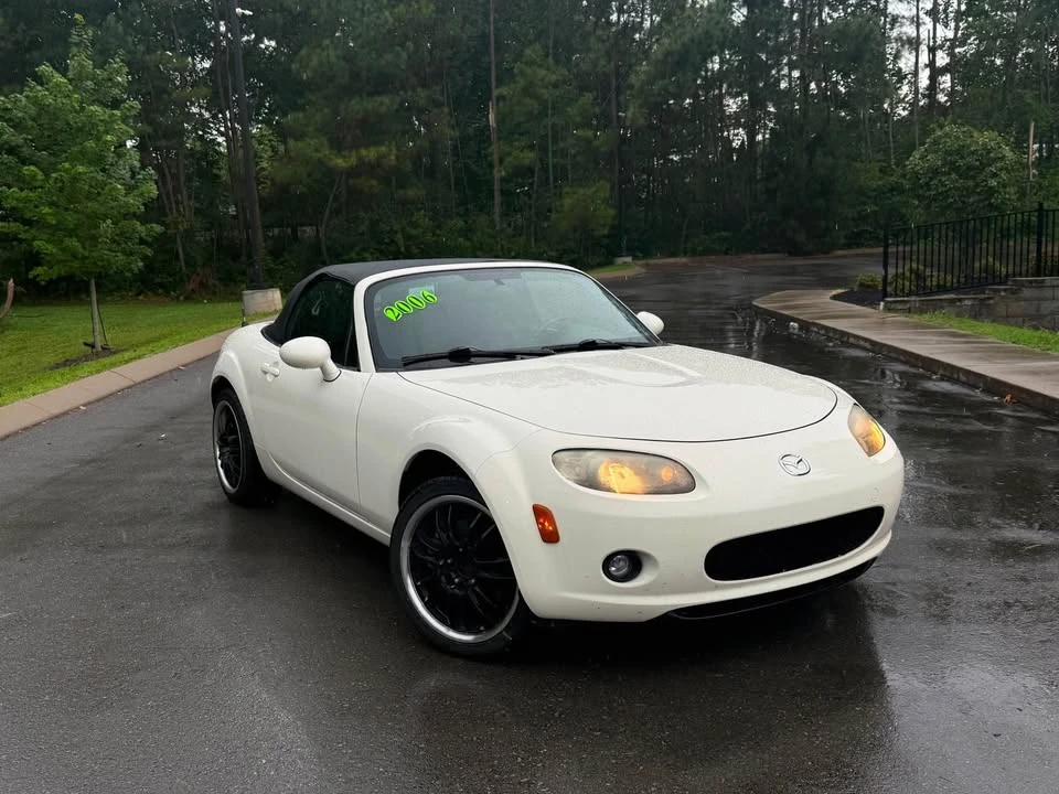 2006 Mazda NC MX-5 Miata - Image 2 of 15