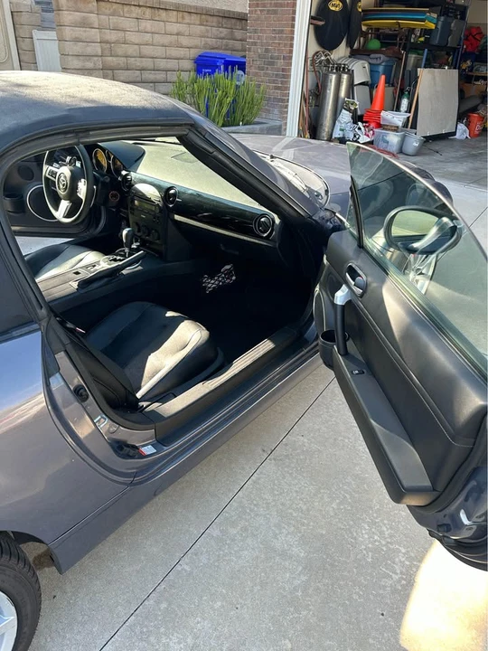 2006 Mazda NC MX-5 Miata - Image 5 of 15