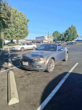 2006 Mazda MX-5 Convertible 2D