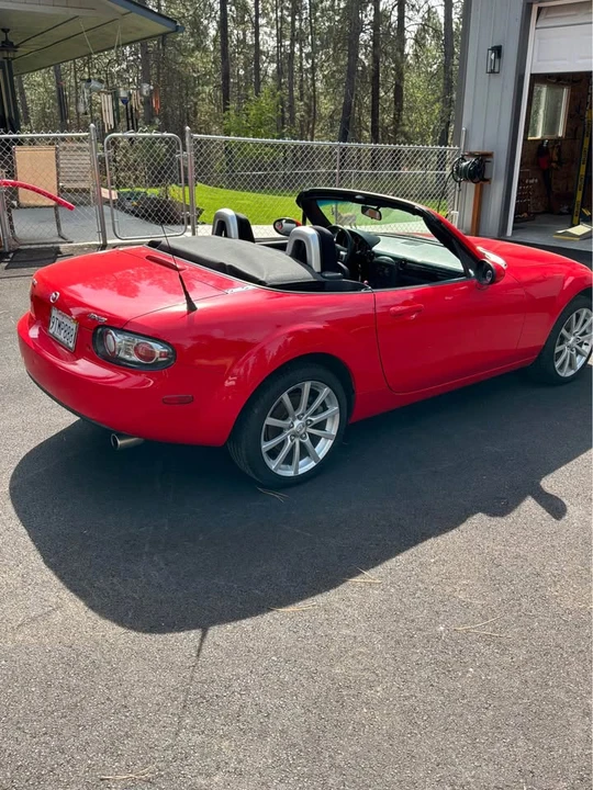 2006 Mazda NC MX-5 Miata - Image 5 of 6