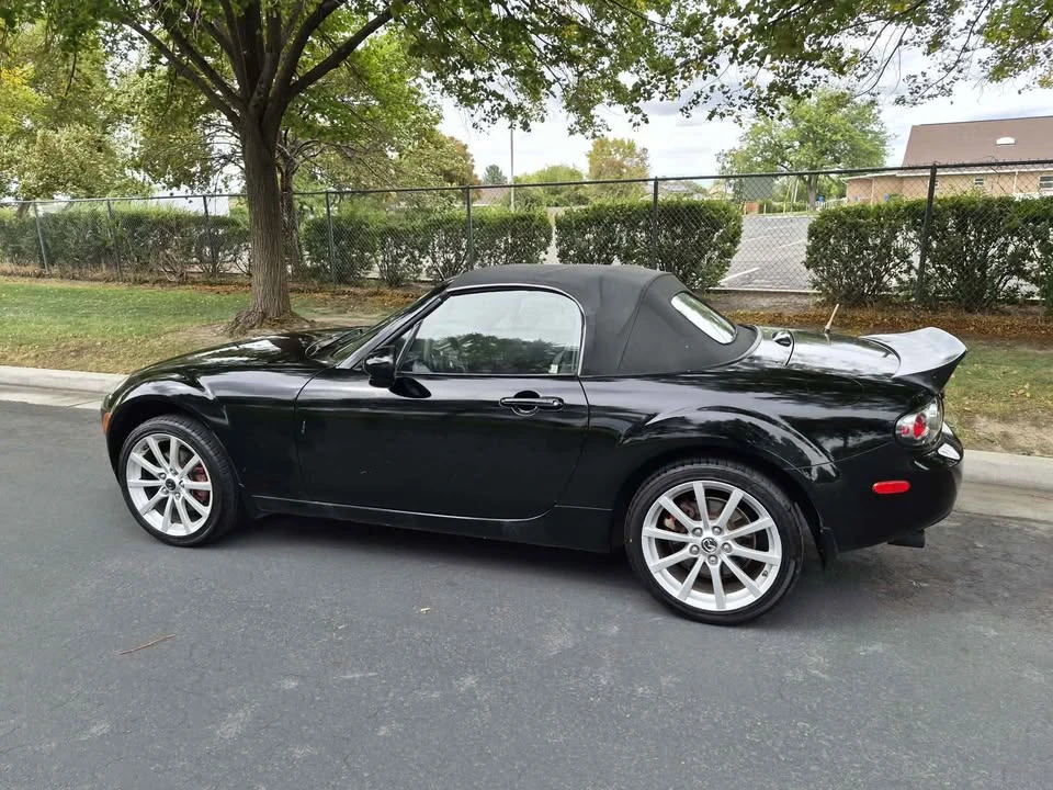 2006 Mazda NC MX-5 Miata - Image 5 of 10
