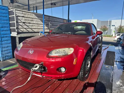 2006 Mazda MX-5 Convertible 2D
