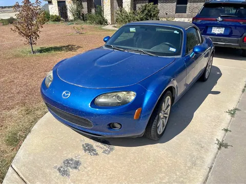 2006 Mazda MX-5 Miata Convertible