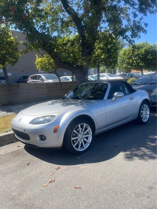 2006 Mazda NC MX-5 Miata - Image 2 of 19
