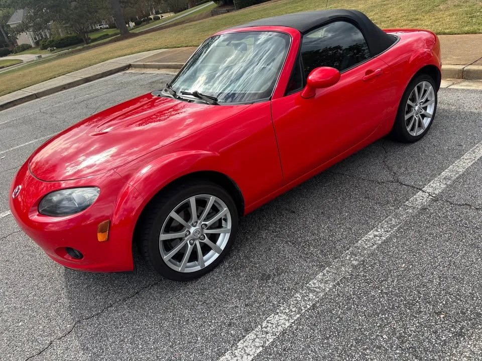 2006 Mazda NC MX-5 Miata - Image 10 of 20