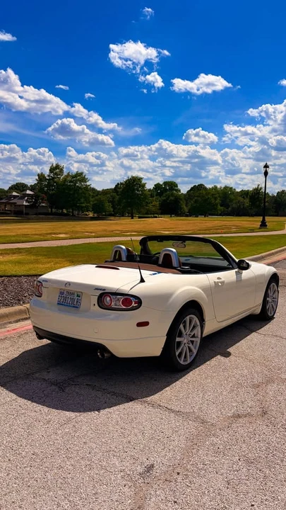 2006 Mazda NC MX-5 Miata - Image 2 of 19