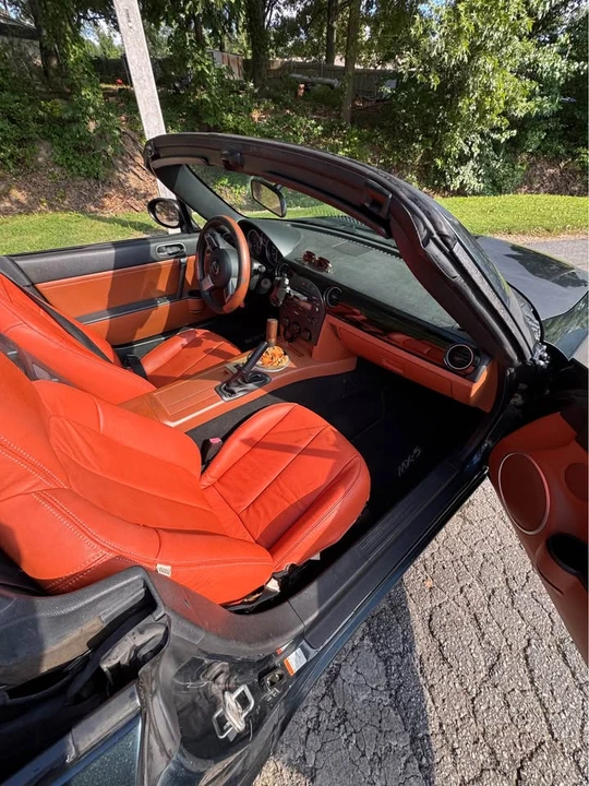 2006 Mazda NC MX-5 Miata - Image 9 of 15