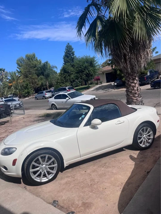 2006 Mazda NC MX-5 Miata - Image 5 of 14