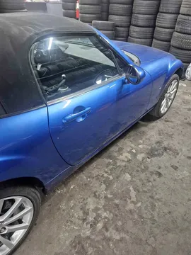2006 Mazda MX-5 Grand Touring Convertible 2D