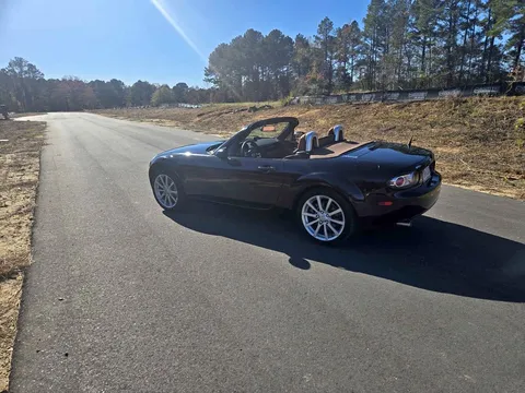 2006 Mazda MX-5 Grand Touring Convertible 2D