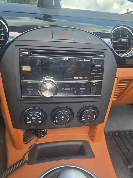 2006 Mazda NC MX-5 Miata - Image 5 of 19