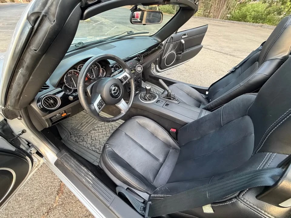 2006 Mazda NC MX-5 Miata - Image 8 of 17