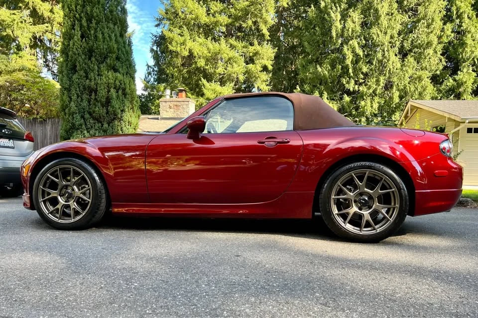 2006 Mazda NC MX-5 Miata - Image 6 of 15