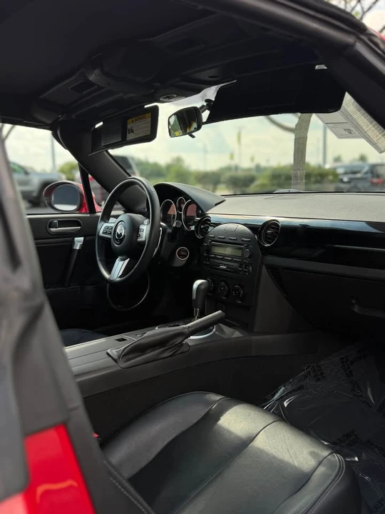2006 Mazda NC MX-5 Miata - Image 2 of 19
