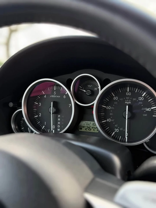 2006 Mazda NC MX-5 Miata - Image 10 of 19