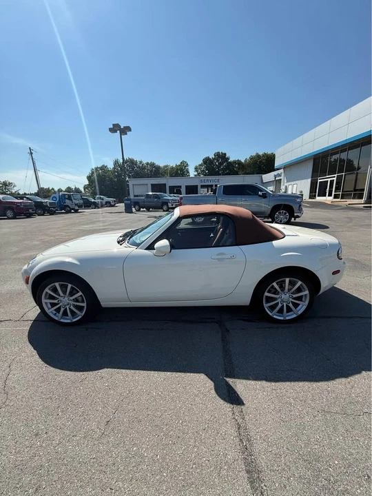 2006 Mazda NC MX-5 Miata - Image 8 of 11