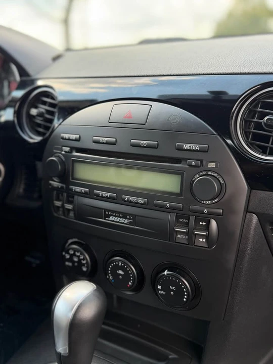 2006 Mazda NC MX-5 Miata - Image 11 of 19