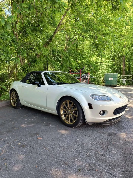 2006 Mazda NC MX-5 Miata - Image 16 of 17