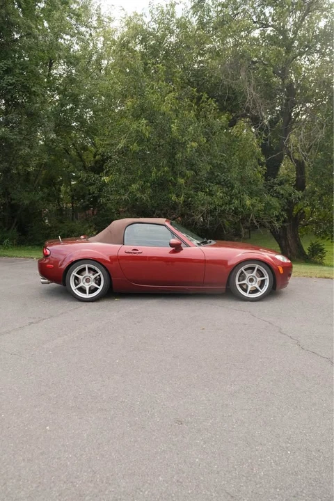 2006 Mazda NC MX-5 Miata - Image 2 of 11
