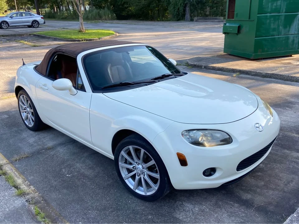 2006 Mazda NC MX-5 Miata - Image 5 of 12