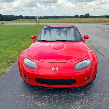 2006 Mazda MX-5 LS Convertible 2D