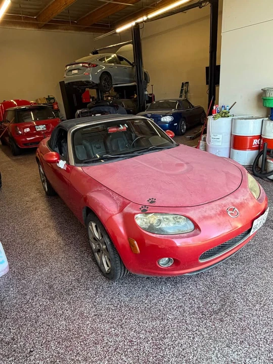 2006 Mazda NC MX-5 Miata - Image 3 of 10