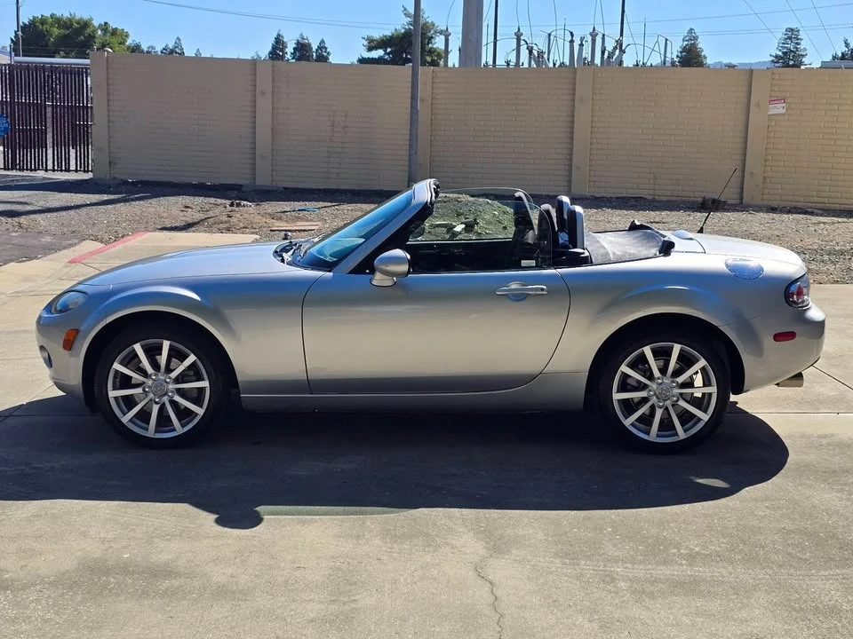 2006 Mazda NC MX-5 Miata - Image 5 of 20