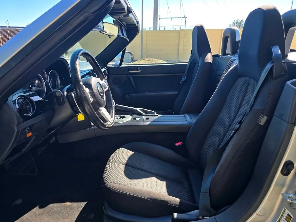 2006 Mazda NC MX-5 Miata - Image 8 of 20