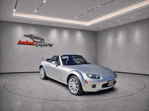 2006 Mazda MX-5 Miata
