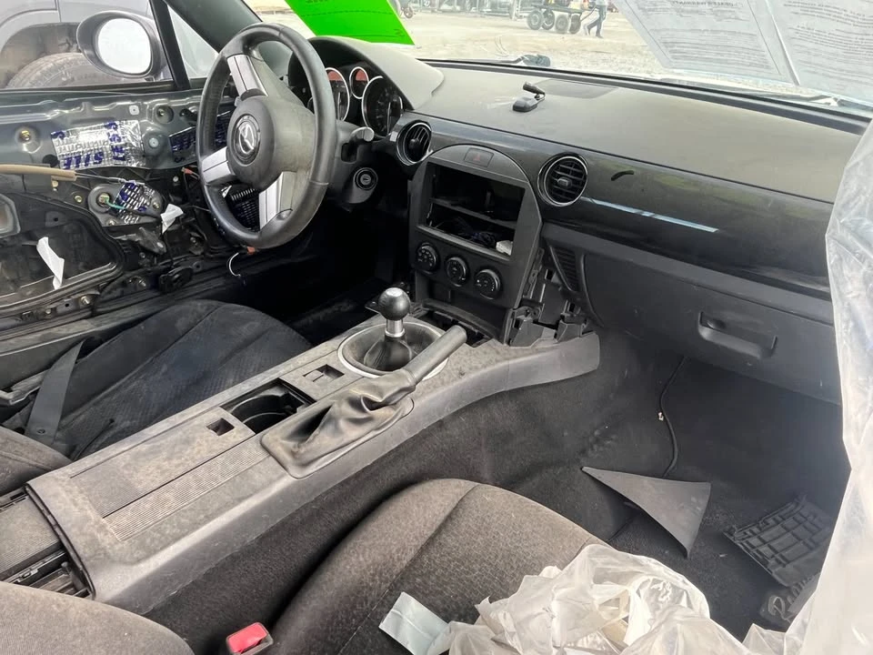 2006 Mazda NC MX-5 Miata - Image 12 of 14