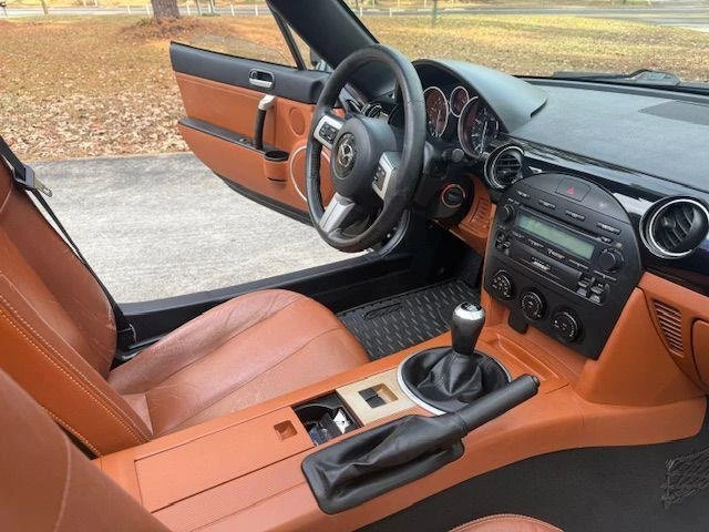 2006 Mazda NC MX-5 Miata - Image 6 of 20