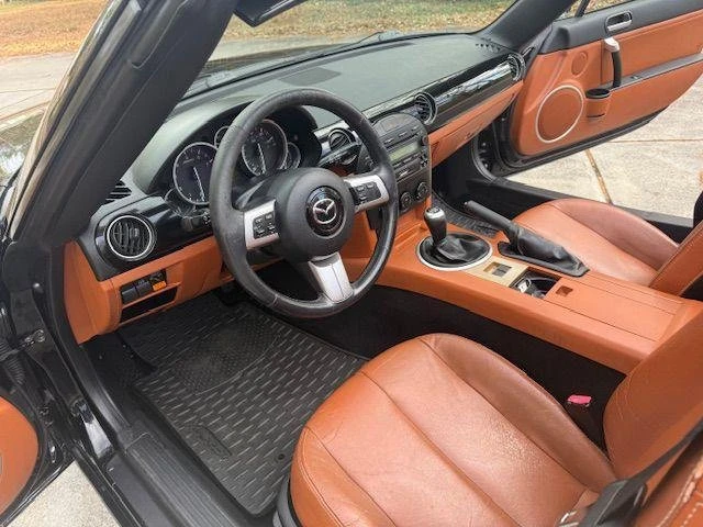 2006 Mazda NC MX-5 Miata - Image 5 of 20