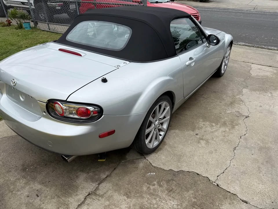 2006 Mazda NC MX-5 Miata - Image 5 of 7