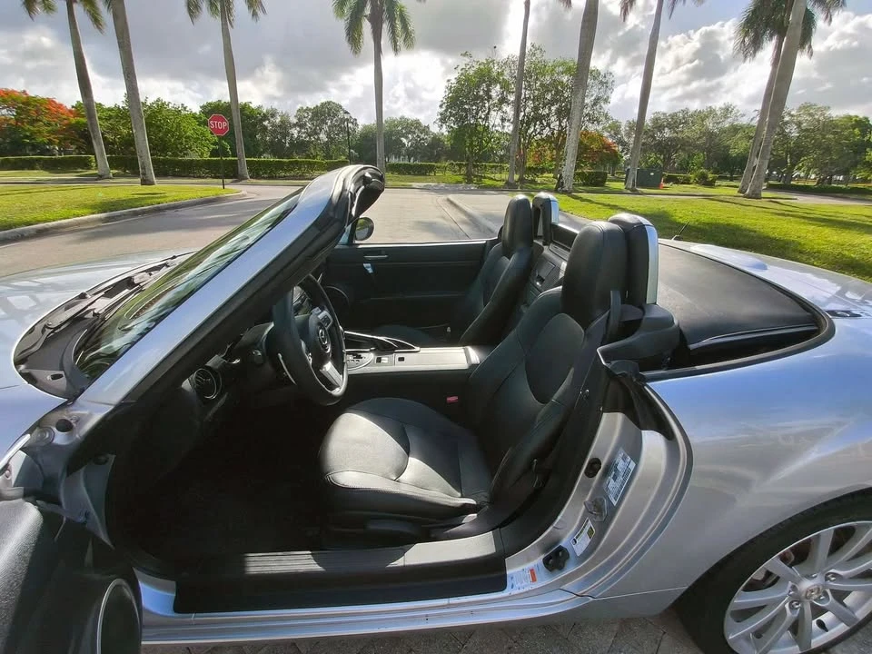 2006 Mazda NC MX-5 Miata - Image 12 of 20