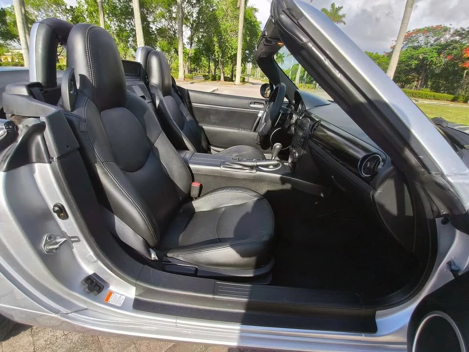 2006 Mazda NC MX-5 Miata - Image 16 of 20
