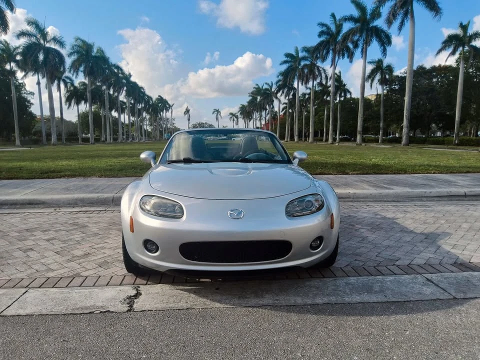 2006 Mazda NC MX-5 Miata - Image 2 of 20