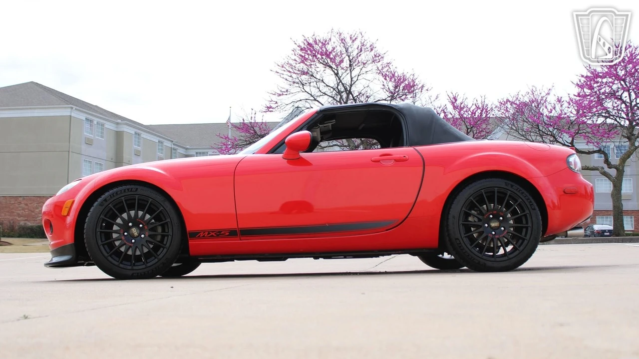 2006 Mazda NC MX-5 Miata - Image 10 of 12