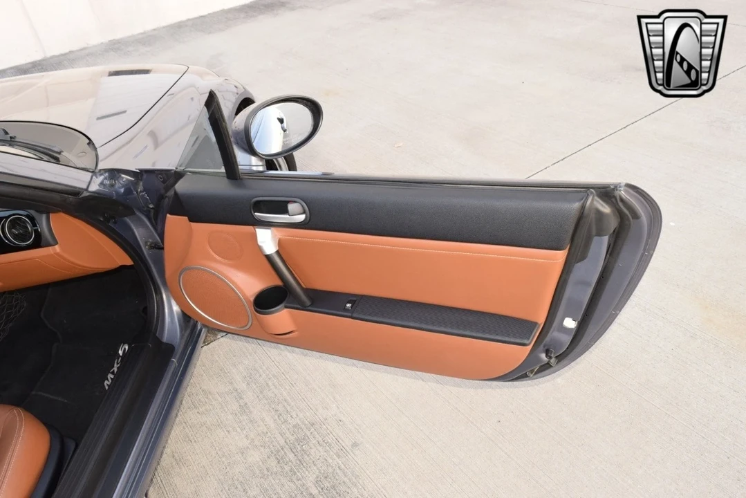 2006 Mazda NC MX-5 Miata - Image 21 of 21