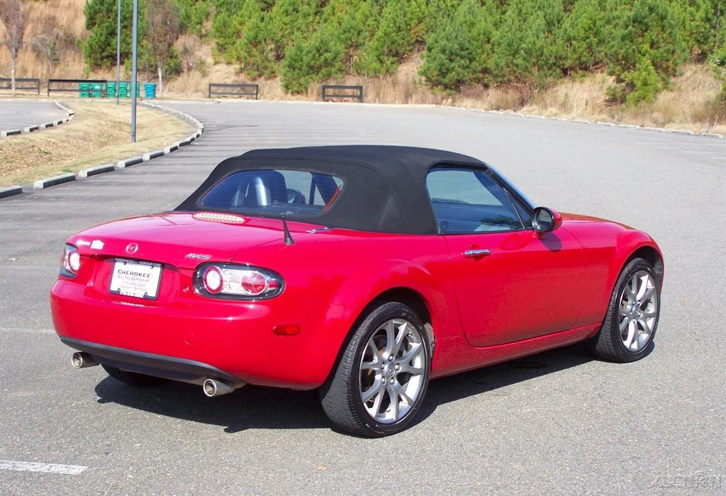 2006 Mazda NC MX-5 Miata - Image 4 of 12