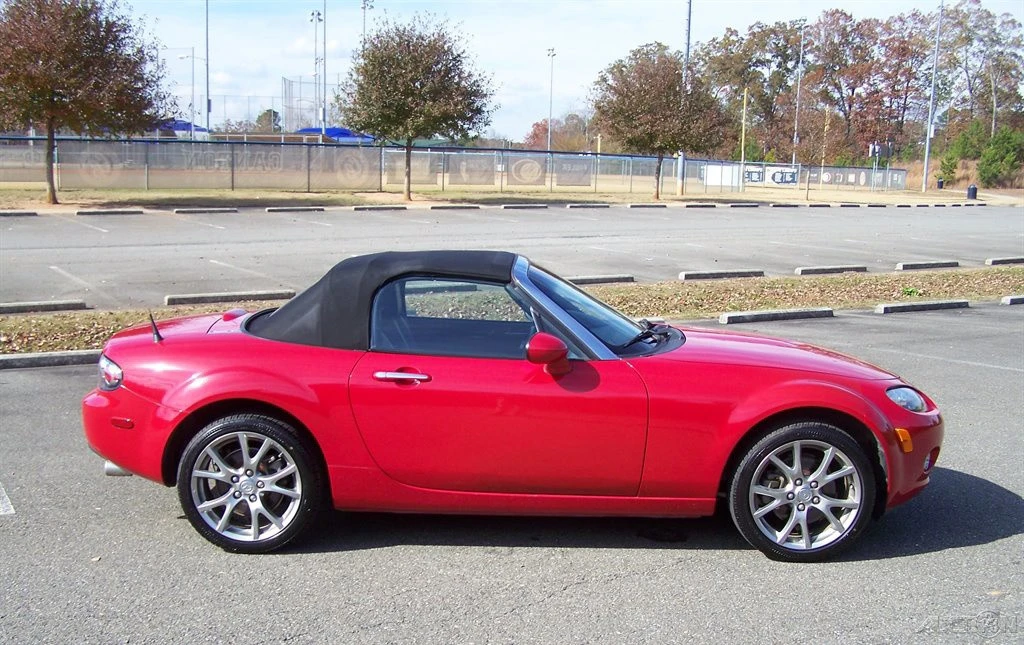 2006 Mazda NC MX-5 Miata - Image 6 of 12