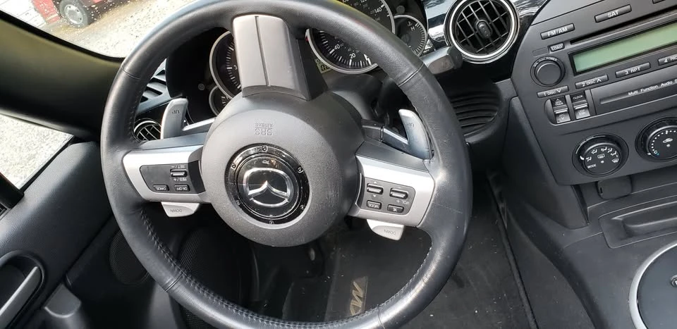 2006 Mazda NC MX-5 Miata - Image 16 of 17