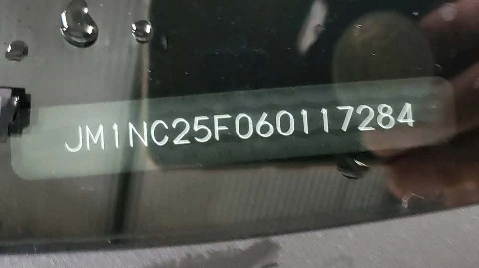 2006 Mazda NC MX-5 Miata - Image 13 of 17
