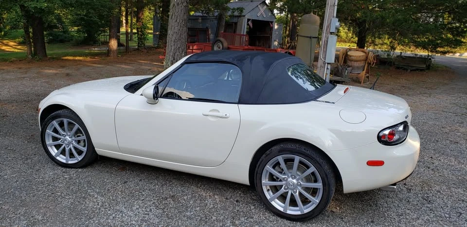 2006 Mazda NC MX-5 Miata - Image 14 of 17